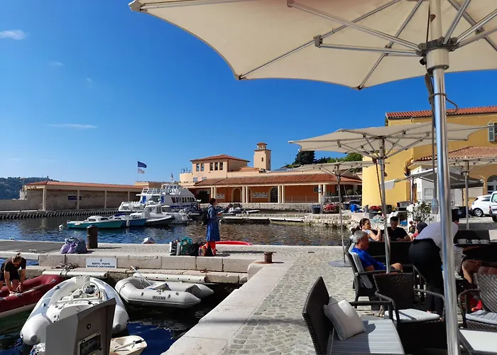 Exclusive Dans 2 Pieces 40 M2 Atypique Original Dans Grande Structure Type D'hote 80 M2 200 M Promenade Des Sejour Bed & Breakfast 4*